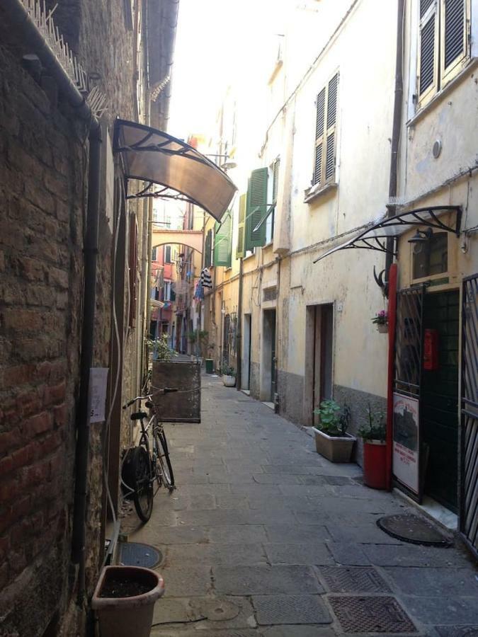 A Little Gem In The Old City Center... Lerici Exterior photo